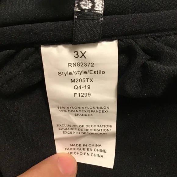 NWT IBIZA swimware black floral Top size 3X - Picture 8 of 8